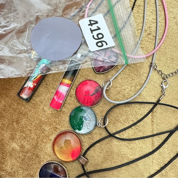 Pendant Necklaces Jewelry 8 Piece Lot OOAK HANDMADE Hand Painted signed 5517 - Picture 4 of 6